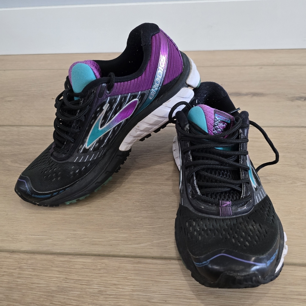 Brooks Ghost Sneakers Women’s Running Shoes Sz 7 Cushion Black Purple Blue
